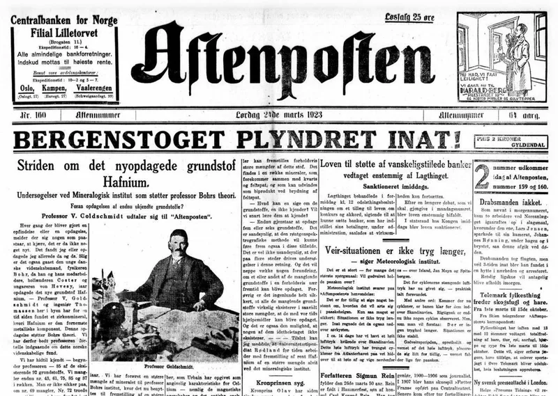 Front page of Aftenposten newspaper from March 1923 with the bold headline Bergenstoget plyndret inat, which was actually a disguised advertisement for a crime novel