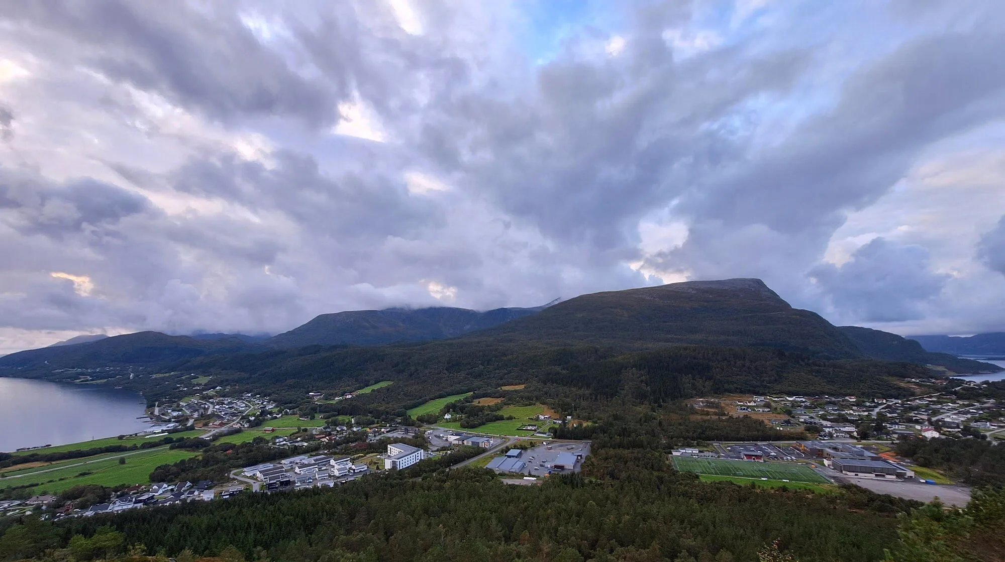 Panoramic overview of Tennfjord and Vatne from above
