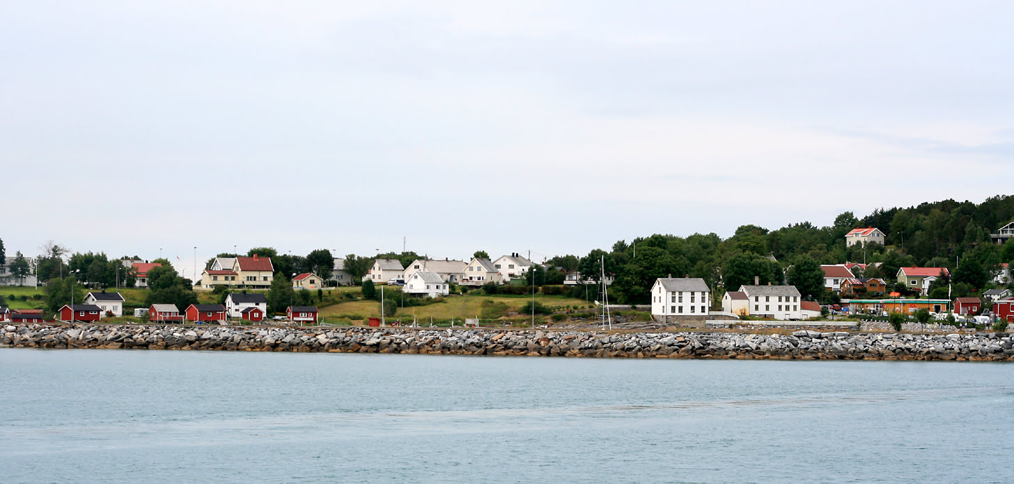 Tjøtta village